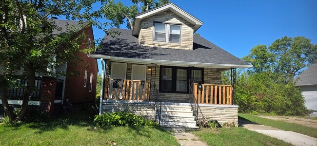 Building Photo - 14883 Monica St