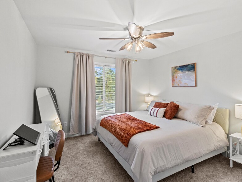 Building Photo - 1659 Legrand Rd