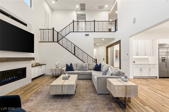 Building Photo - 12178 Harris Smt Ave