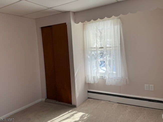 Building Photo - 44 Oak St