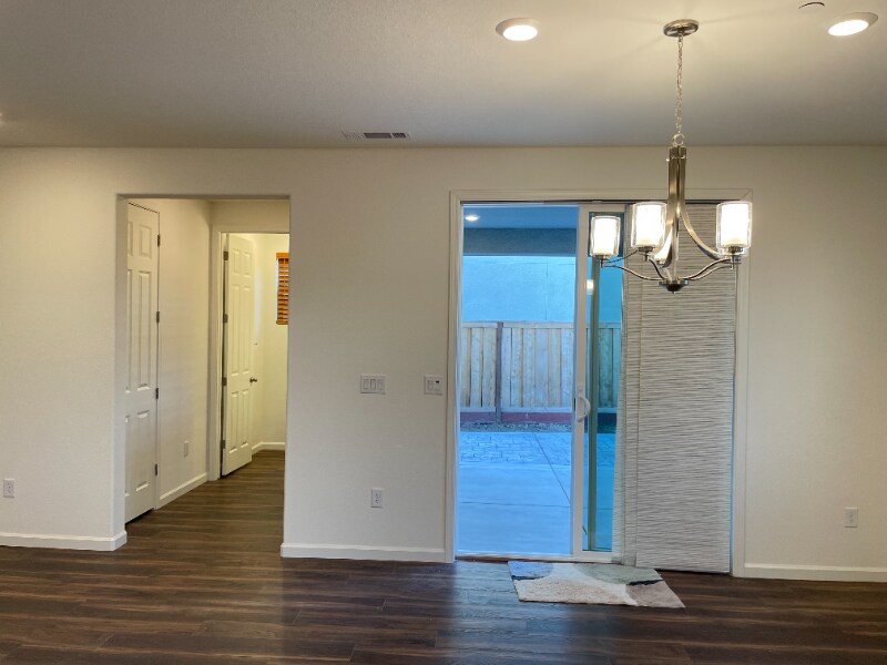 Building Photo - 674 Montelena Ct