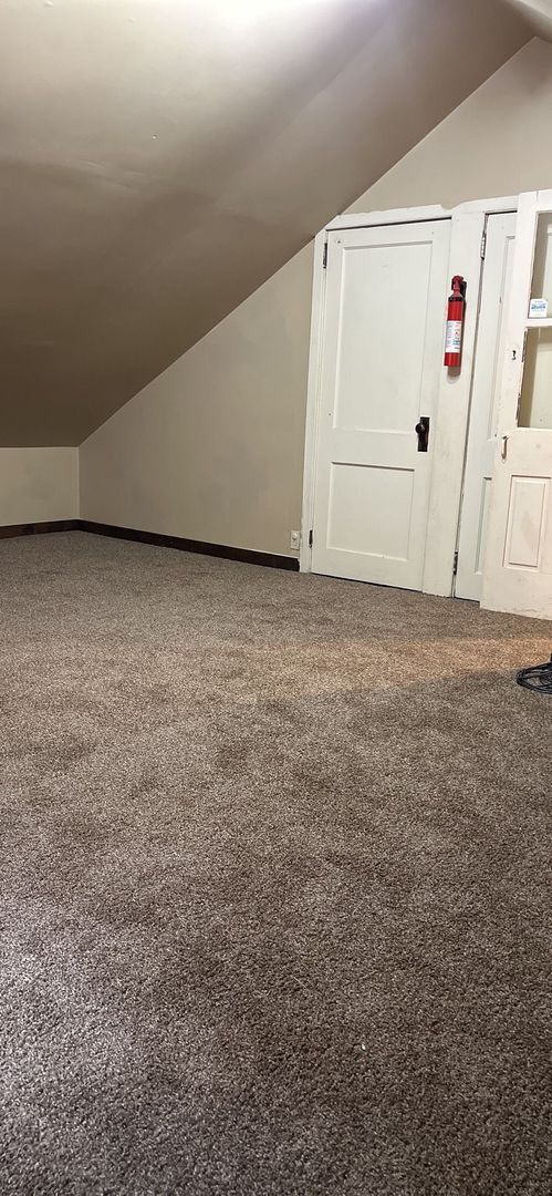 Building Photo - 475 W Market St