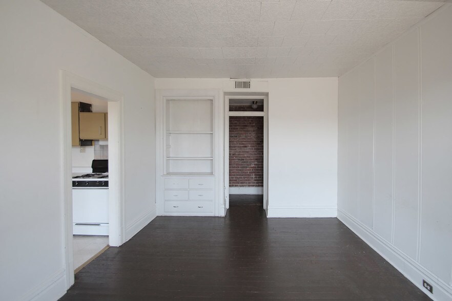 Building Photo - 228 Union St