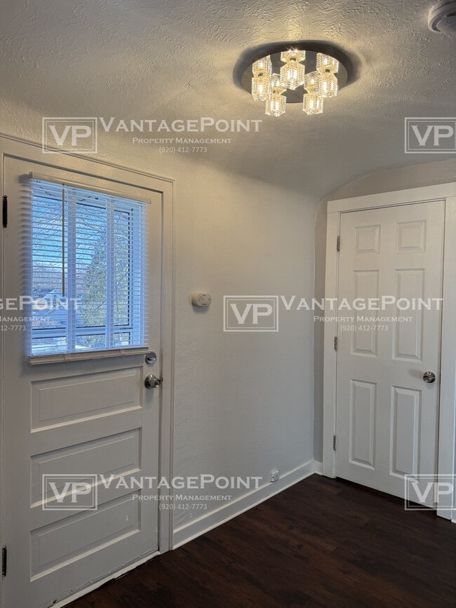 Building Photo - 1123 S Baird St