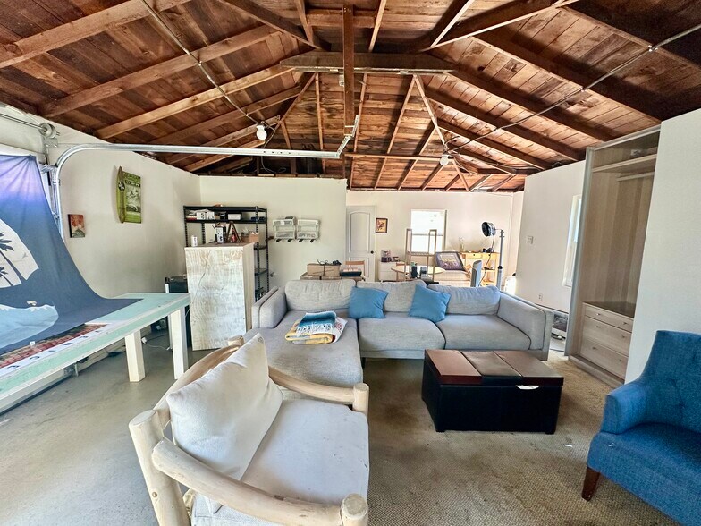 Building Photo - 915 Indiana Ave