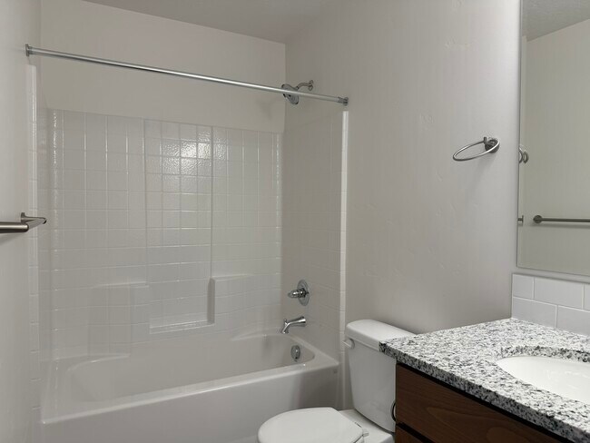 Building Photo - 10113 Longtail Dr