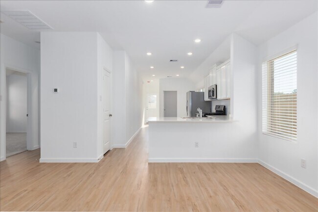 Building Photo - 20906 Cropani Shadow Dr