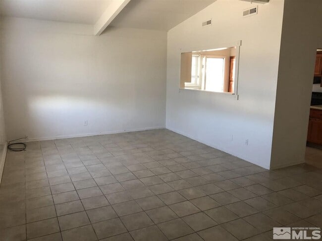 Building Photo - 3 bed/1 bath/1 car garage home for rent in...
