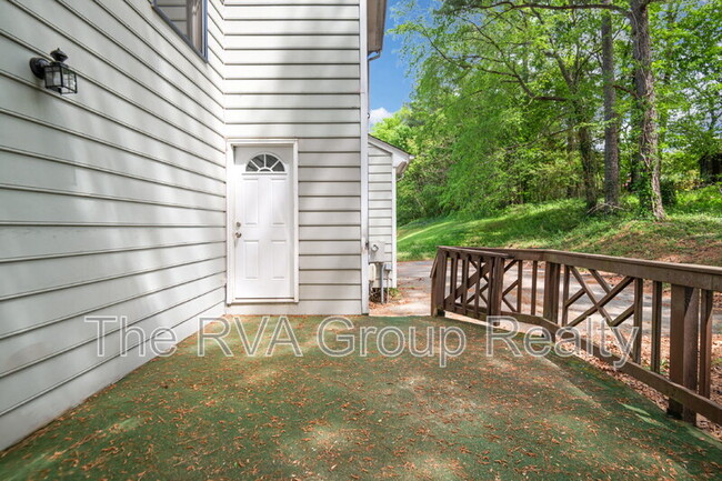 Building Photo - 2307 Krossridge Ct