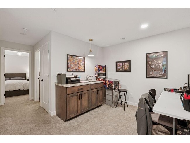 Building Photo - 2320 Priscilla St