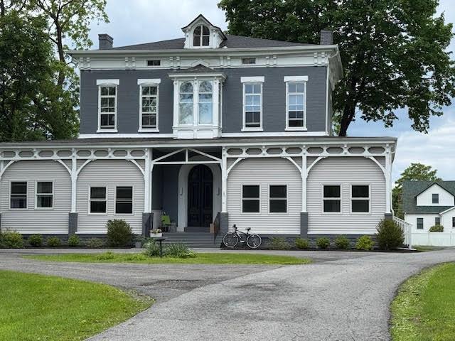 Building Photo - 41 Willow Ave