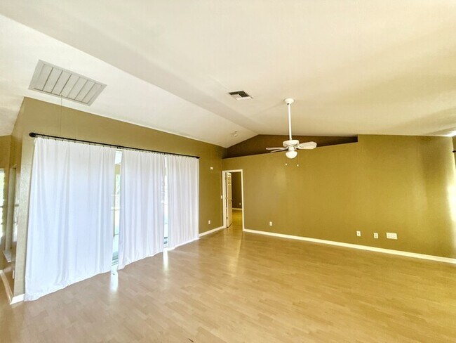 Building Photo - 2240 Safe Harbour Ct