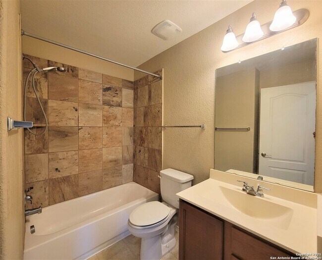 Building Photo - 2037 Brandywine Dr