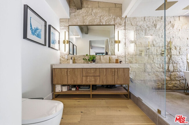 Building Photo - 1341 Charmel Pl