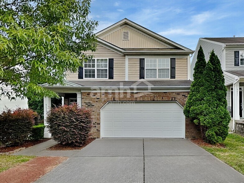 Primary Photo - 5027 Abercromby St