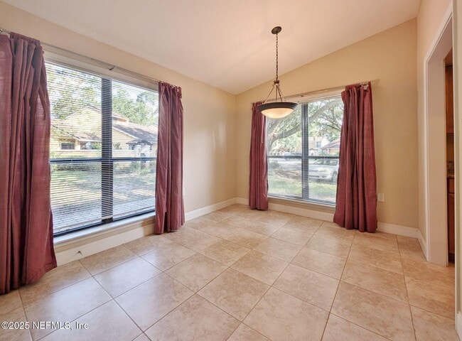 Building Photo - 763 Driftwood Cir