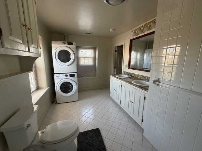 Building Photo - Cornerstone