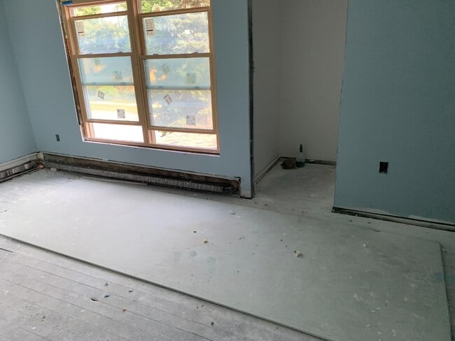 Building Photo - 420 Emmet St