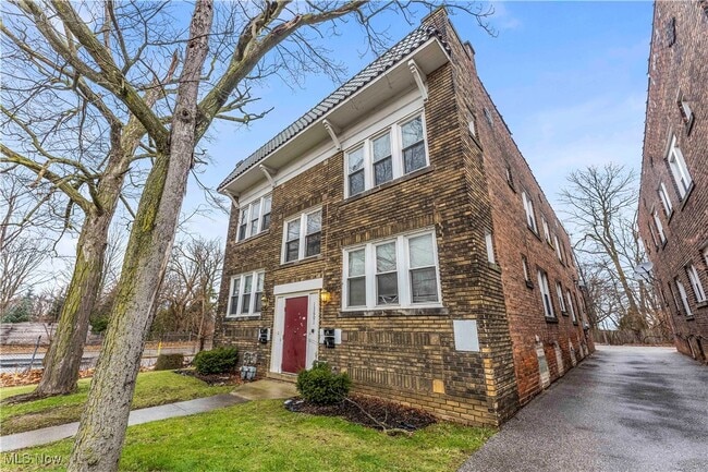 Building Photo - 13601 Othello Ave