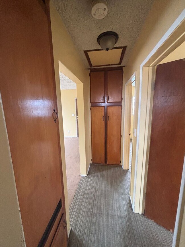 Building Photo - 8866 Wall St