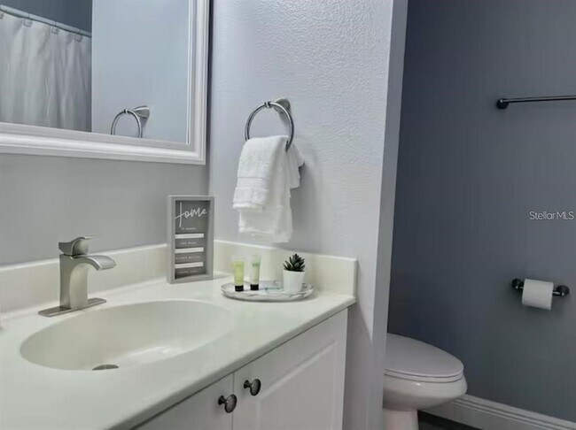 Building Photo - 2798 Club Cortile Cir