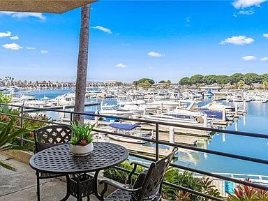 Building Photo - Huntington