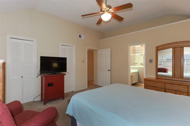 Building Photo - 16410 Salinas Ln