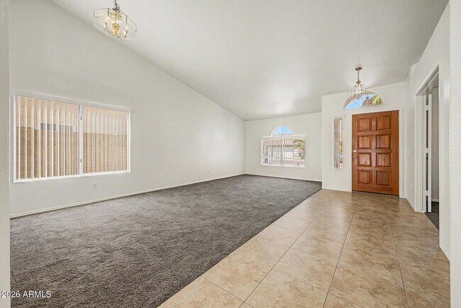 Building Photo - 851 W Palo Verde St