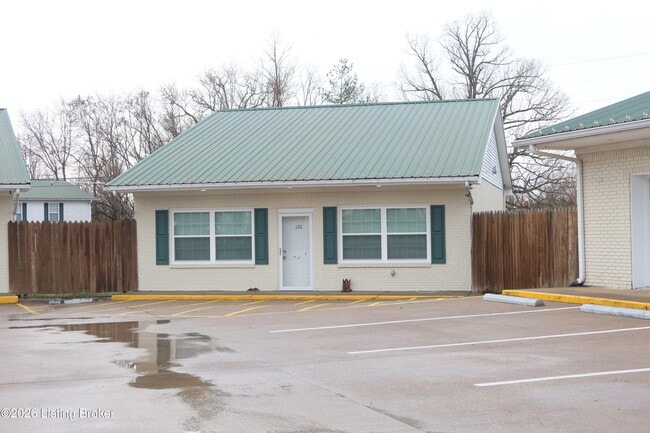 Building Photo - 112 Peonia Rd