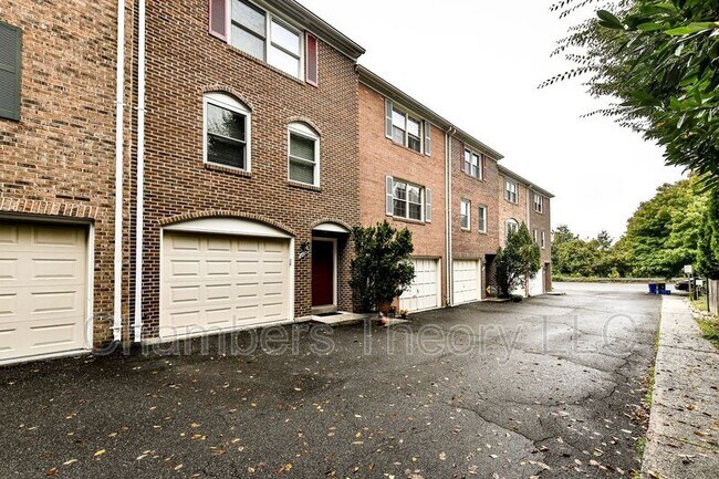 Building Photo - 6857 Washington Blvd