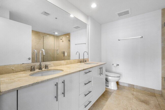 Building Photo - 550 Okeechobee Blvd