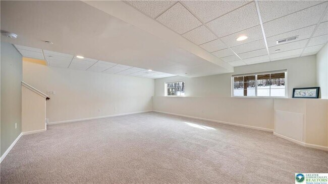 Building Photo - 358 Redclover Ln