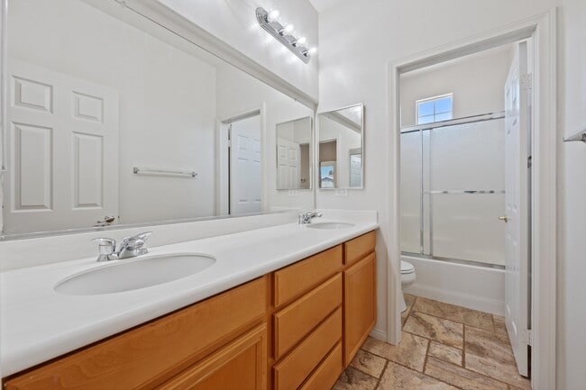 Building Photo - 84126 Canzone Dr