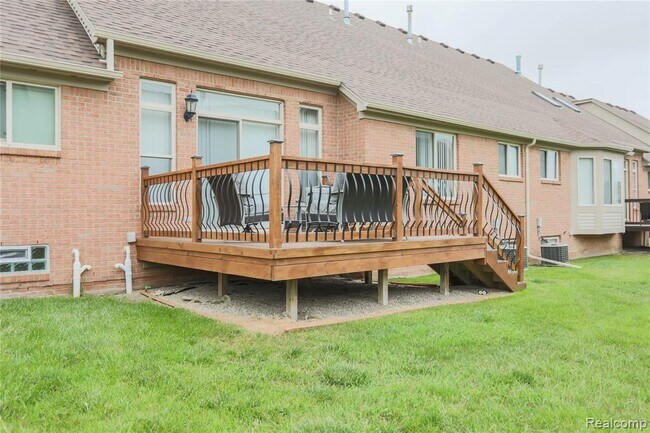 Building Photo - 52245 Silvanna Ln