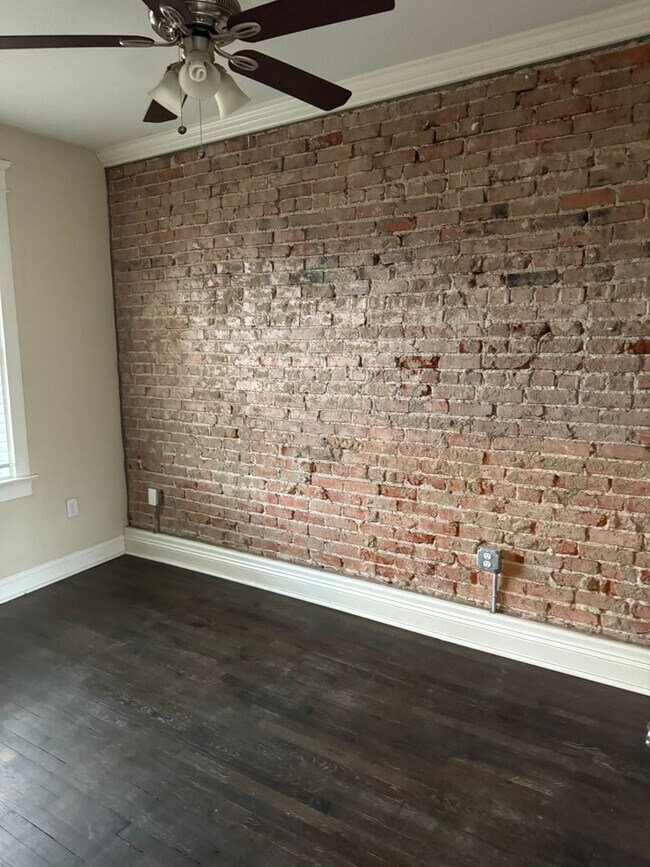 Building Photo - 3269 Gilham Road