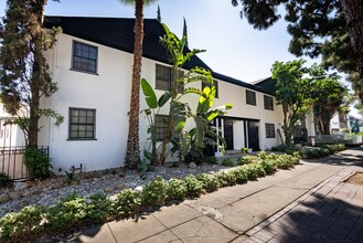 Building Photo - Lanewood Manor