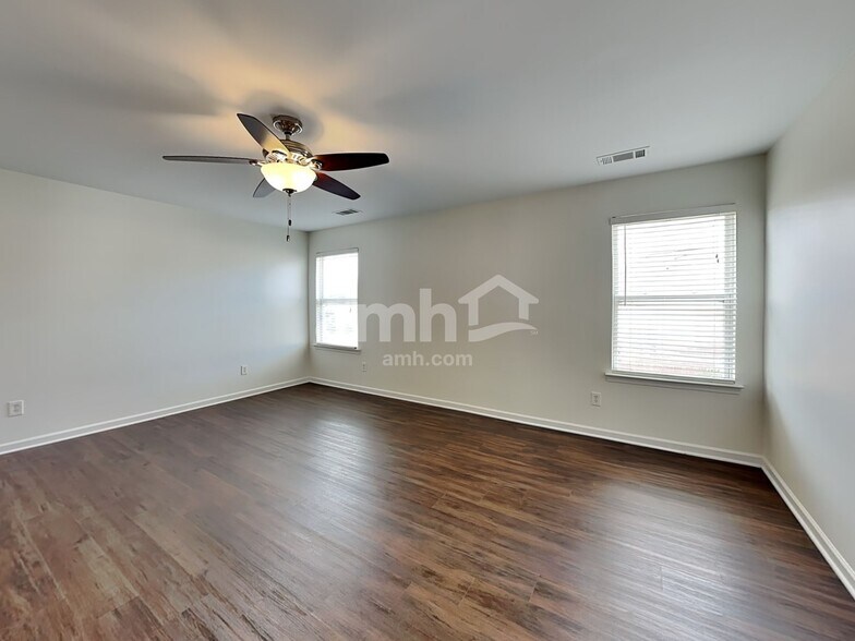 Building Photo - 3515 Herkimer Dr