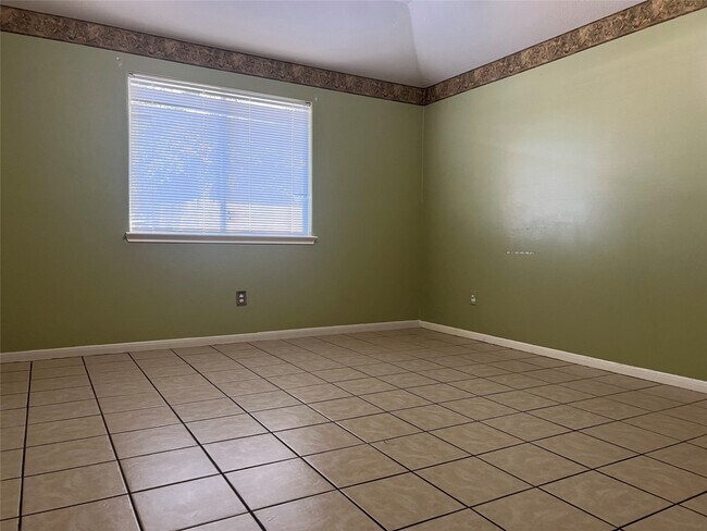 Building Photo - 6903 Kettlemar Dr
