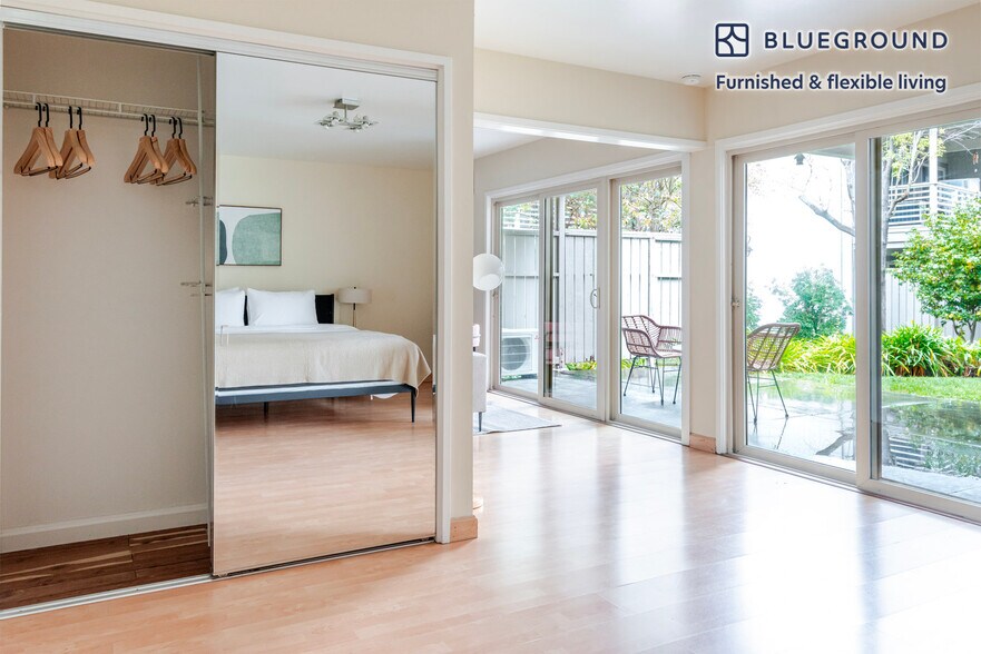 Building Photo - 594 Channing Ave