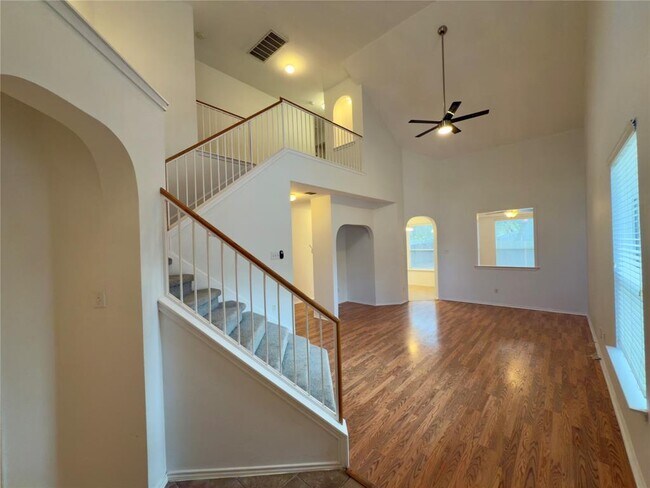 Building Photo - 10317 Laredo Dr