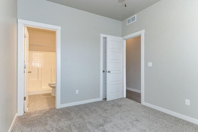 Building Photo - 2207 Ison Ct