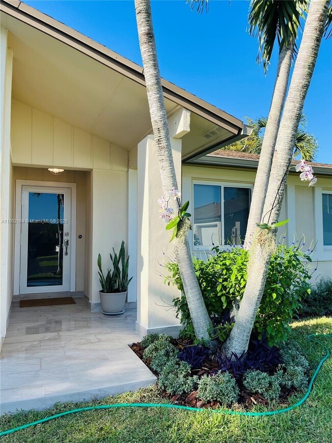 Building Photo - 10909 SW 117th Pl