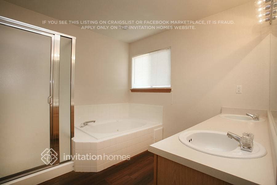 Building Photo - 2931 S Tower Way