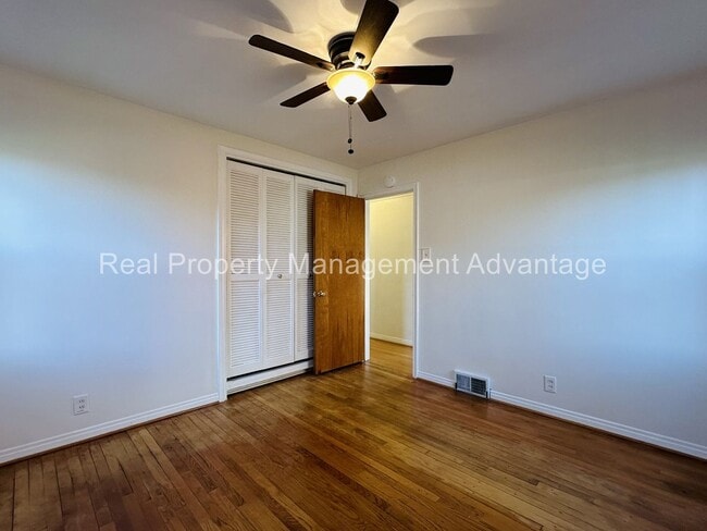 Building Photo - Charming 3-Bedroom Ranch minutes from Woodward Ave, Birmingham, and Berkley!