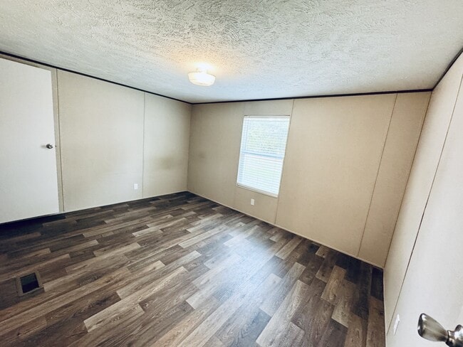 Building Photo - 108 Blissful Ct