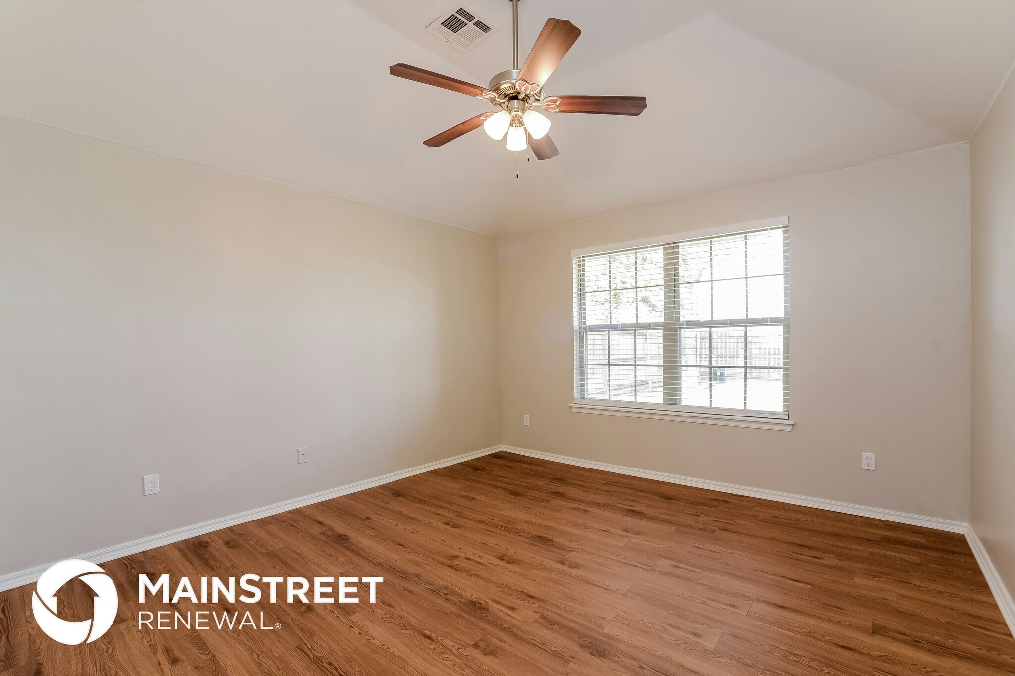 Building Photo - 817 SW 8th St