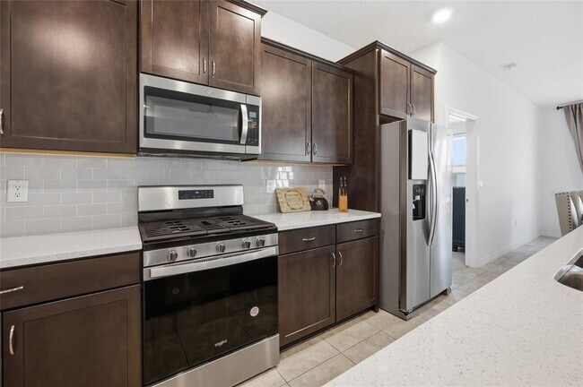 Building Photo - 6176 SW 73rd Ter