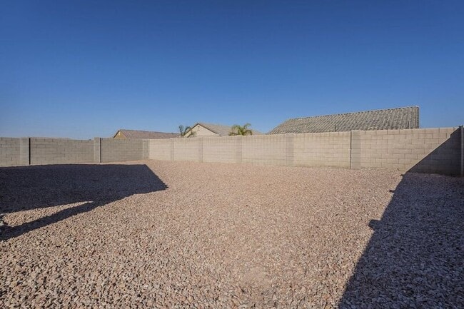 Building Photo - 1536 E Demain Dr