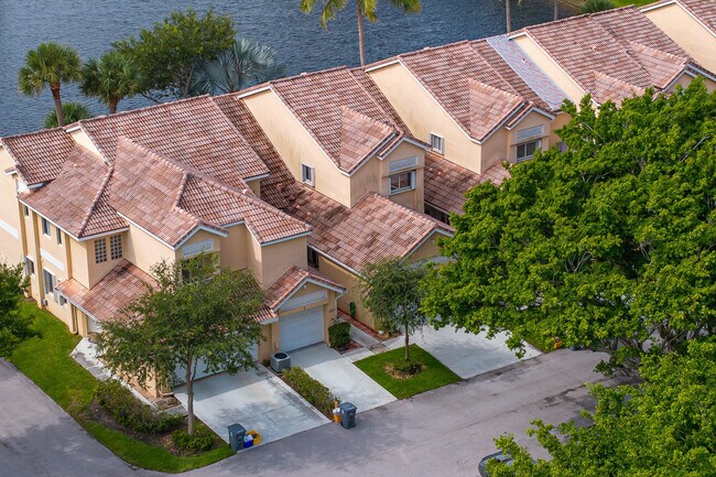 Building Photo - 23085 Aqua View