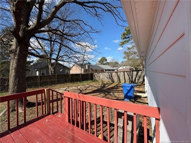 Building Photo - 6409 Waverly Ct